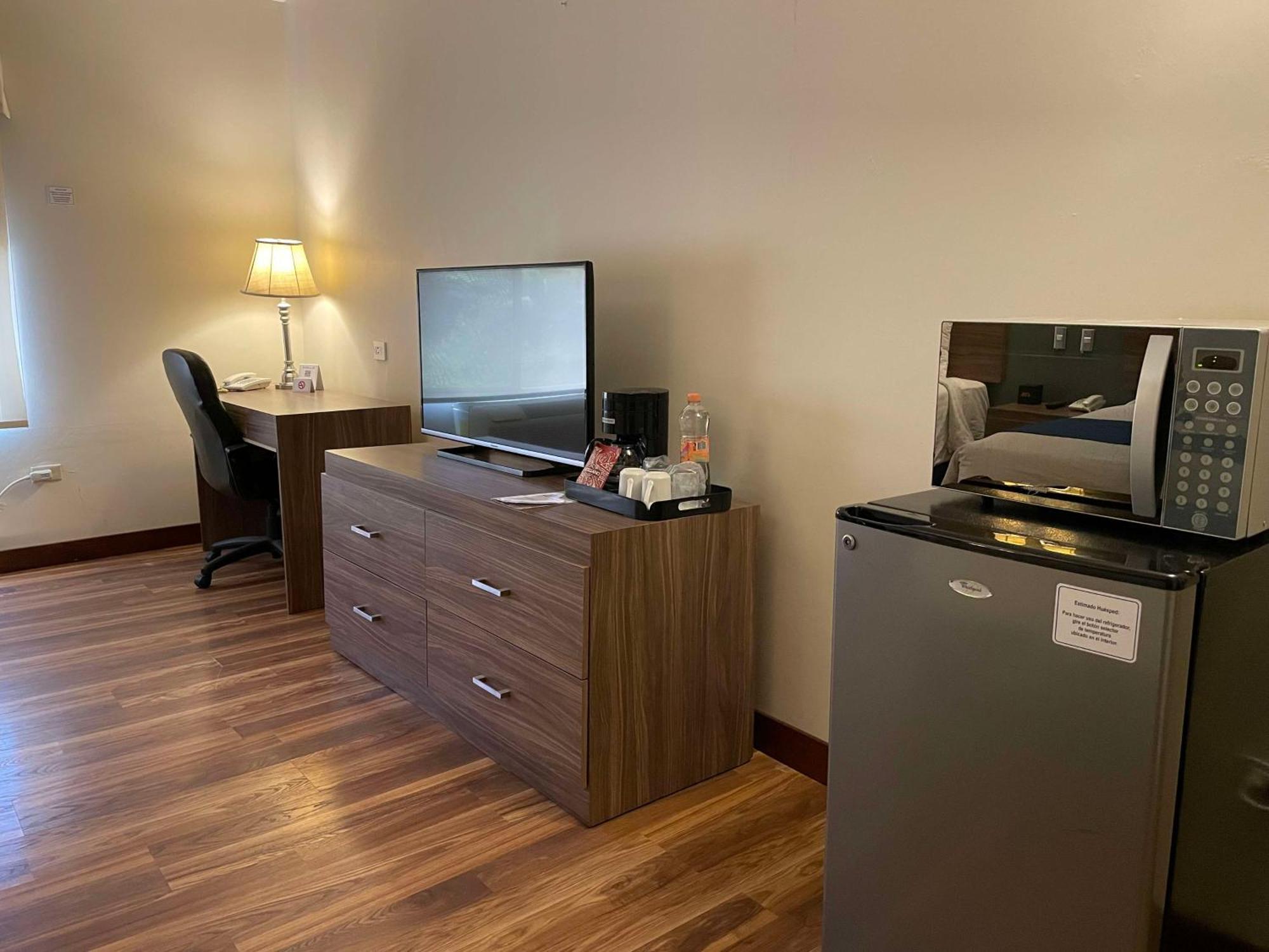 Best Western Plus Chihuahua Aeropuerto Екстериор снимка