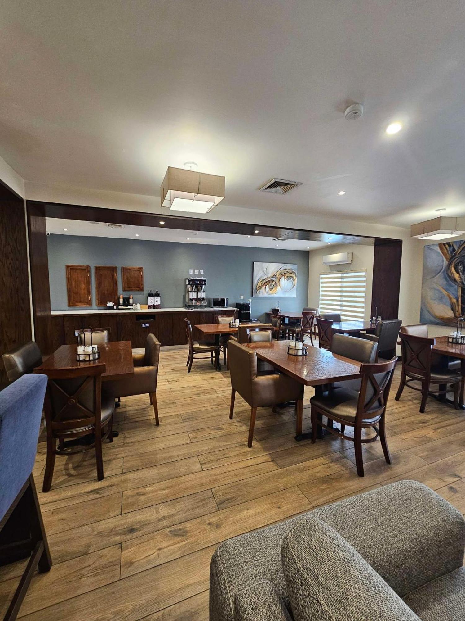 Best Western Plus Chihuahua Aeropuerto Екстериор снимка
